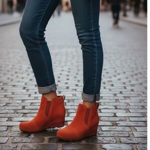 SOREL Evie Pull-On Bootie — Waterproof Suede Leather Wedge Ankle Booties 39